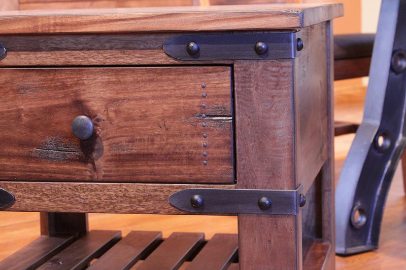 Parota end table detail