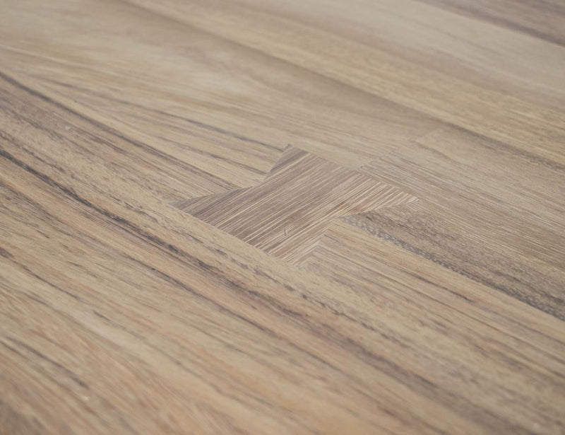 Natural Parota Dining Table - parota grain detail