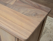 Natural Parota wood grain detail