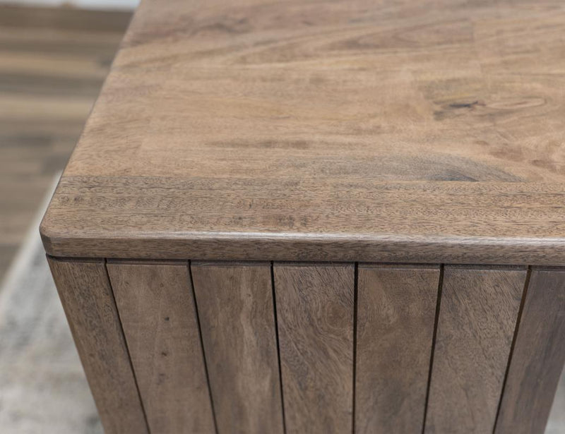 Mezquite Kitchen Island detail