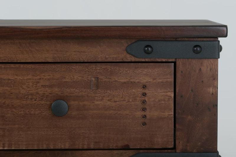 Parota Console detail