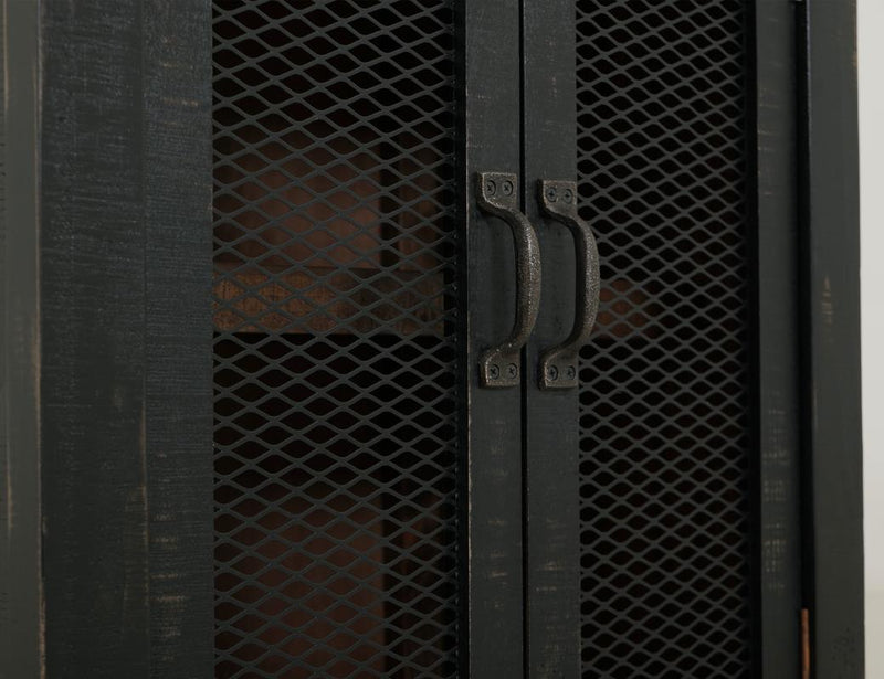 Pueblo Black Pier detail