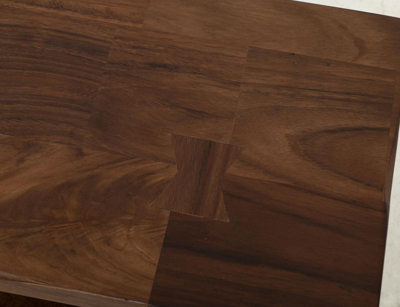 Parota Bench grain detail