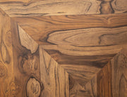 Table top grain detail