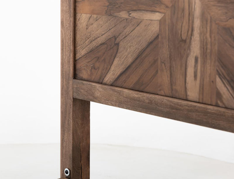 Praga Bed - Barewood
