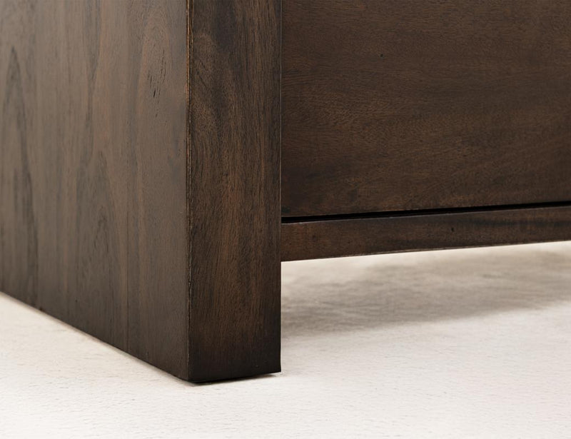 Raramuri 7-Drawer Dresser room scene