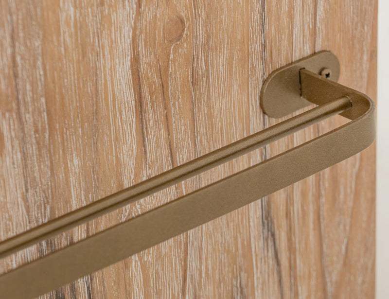 Towel bar detail