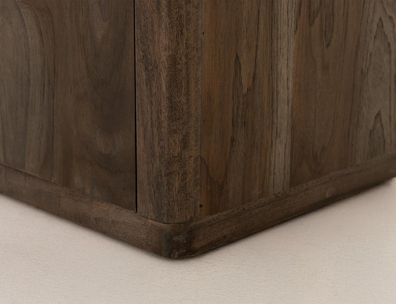 Corner detail