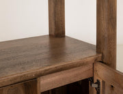 Shelf detail