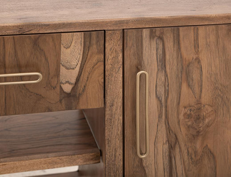 Door and shelf detail