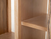 Shelf detail