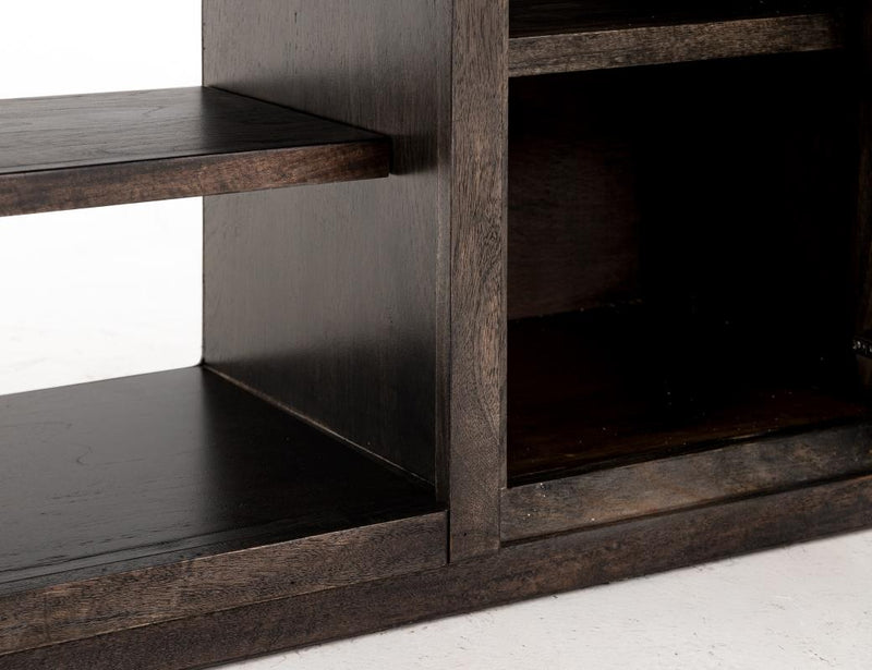 Open shelf detail