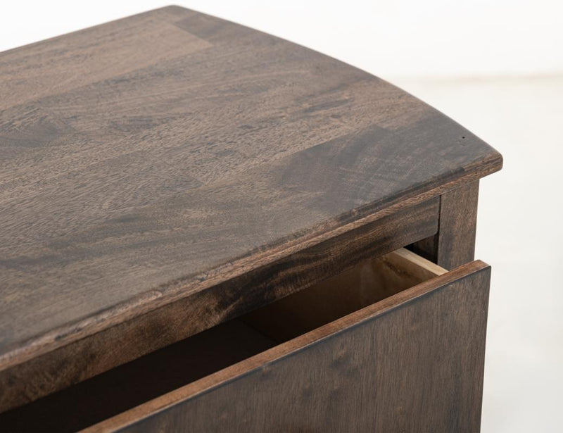 Dark Mezquite 6 Drawer Dresser detail