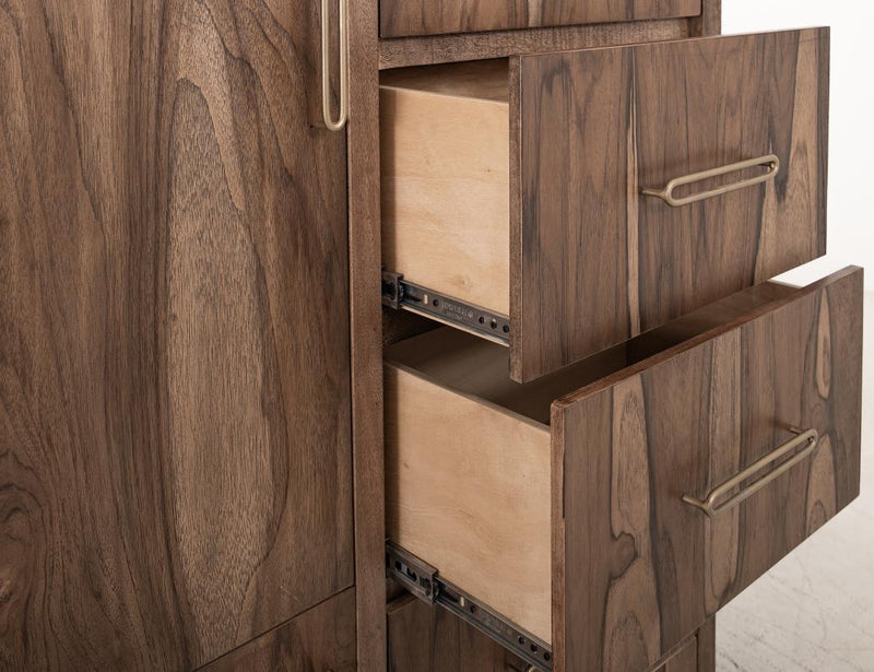 Balam Brown Gentleman's Chest detail