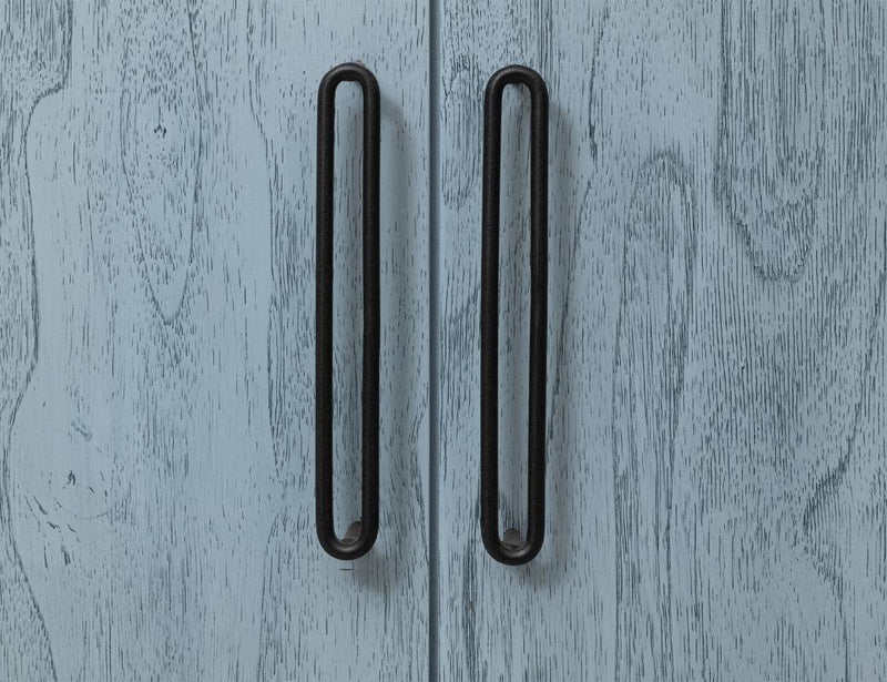 Door pull detail