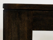 Corner detail