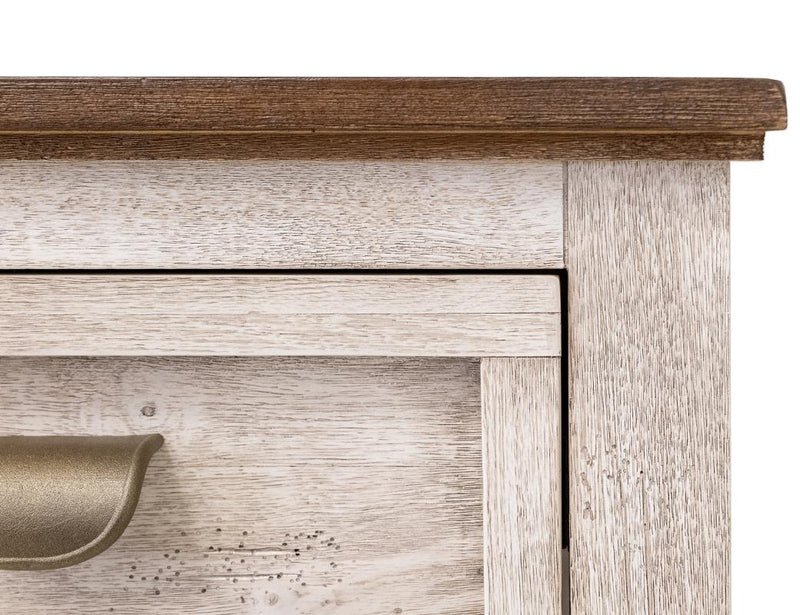 Drawer pull detail
