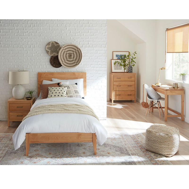 2 West 3 Drawer Chest